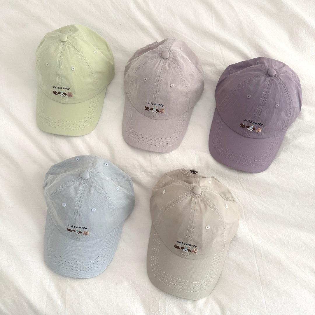 Outdoor casual versatile preppy-style baseball cap in a classic design
