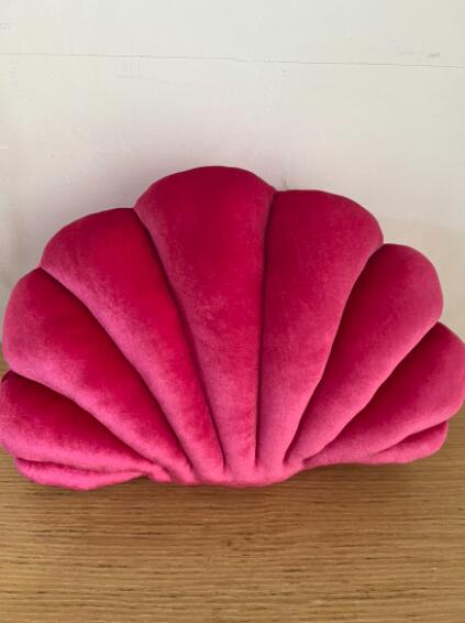 Simulation shell pillow cushion doll nap pillow in soft shell-shaped design