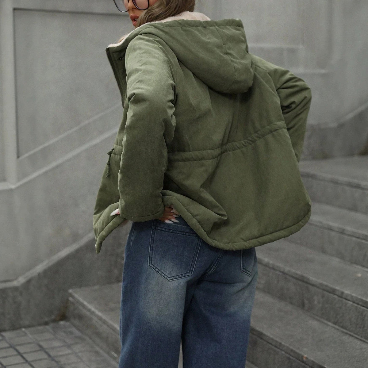 Women's warm hooded cotton-padded coat in a practical winter design