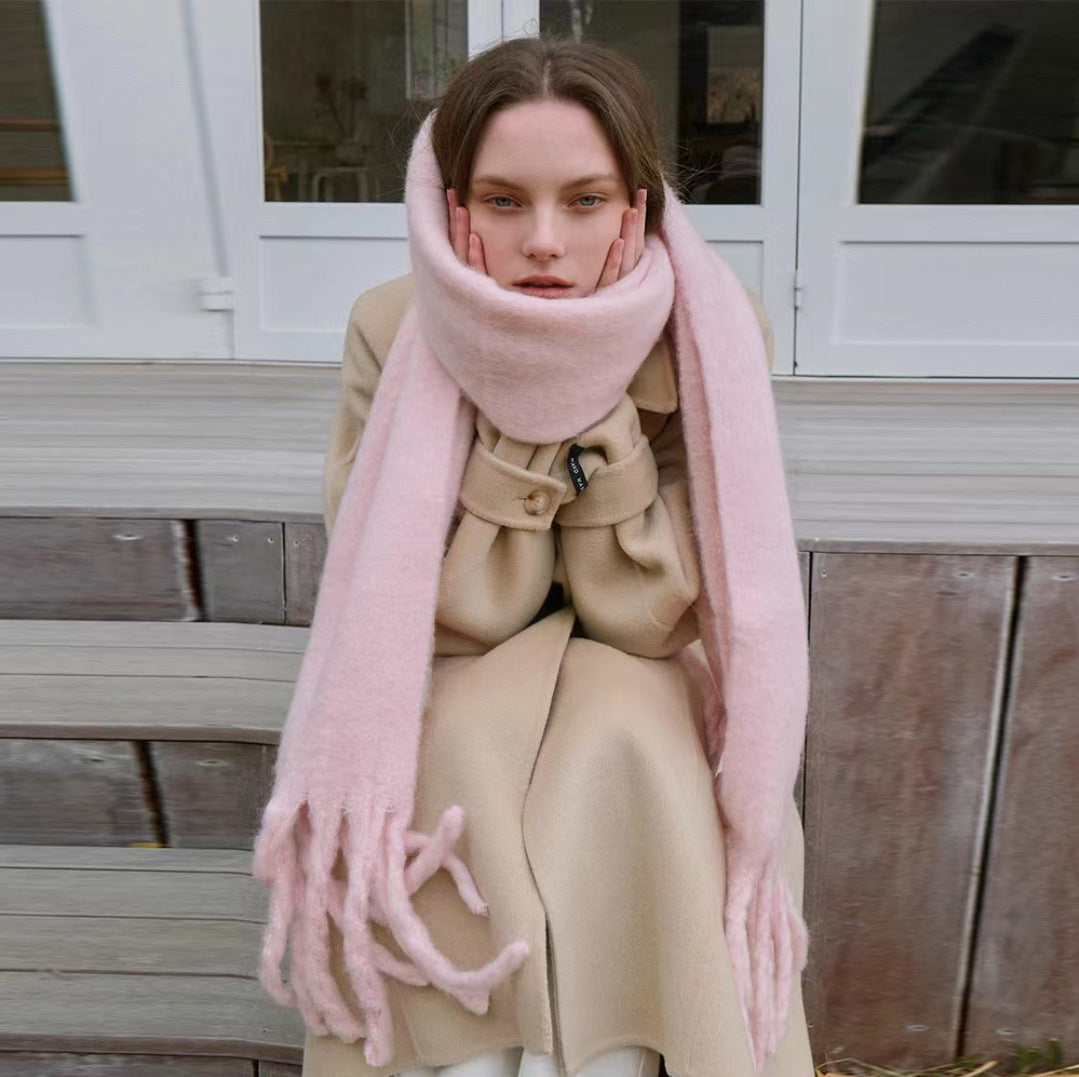 Cashmere-look plaid thickened warm scarf in a soft, cozy pattern