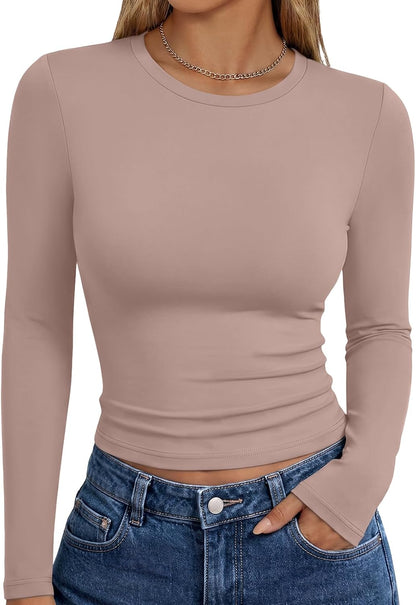 Trendy Queen women's long sleeve T-shirt in fall fashion style, featuring basic Y2K-inspired design and casual fit.