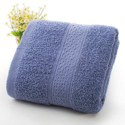 Thickened bath towel beach towel in a soft, absorbent fabric for bath and beach use