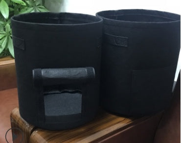 Breathable potato and tomato vegetable plant growth bag with sturdy handles and drainage design