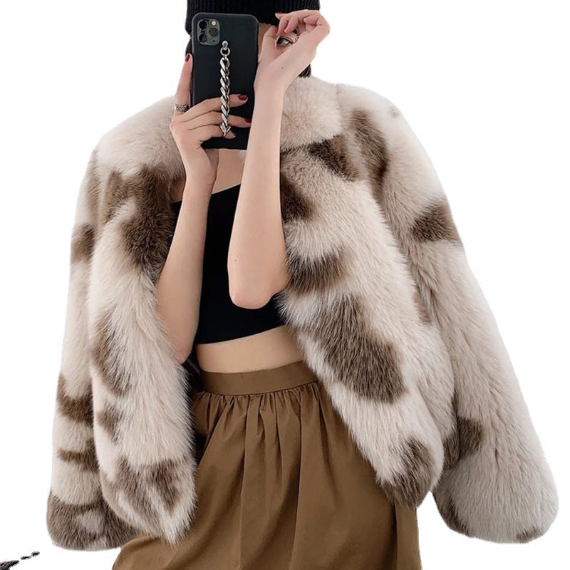 Women's lamb fur coat for autumn and winter in a warm, textured design