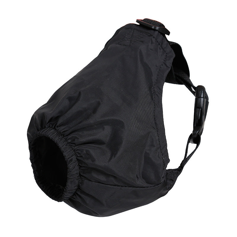 Stable Eye Mask, soft protective horse eye cover in black fabric with adjustable straps
