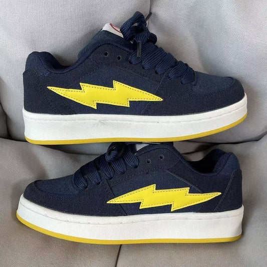 Women's low-top lightning board shoes, breathable lightweight casual design with non-slip sole and comfortable fit