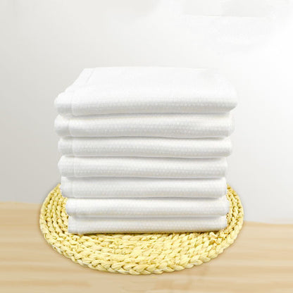 Disposable bath towels, soft white single-use towels for travel and personal care
