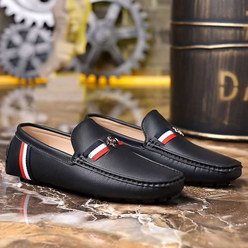 Plus-size soft leather casual shoes with ultra-soft soles, shown in a classic low-top design