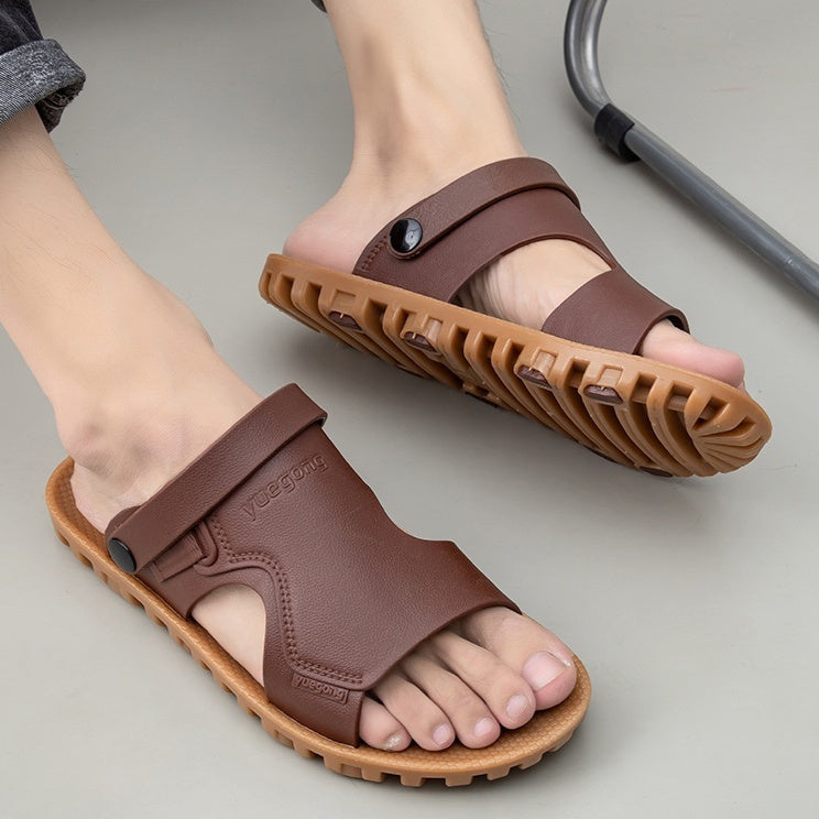 Men's outdoor beach sandals with open-toe design and adjustable straps
