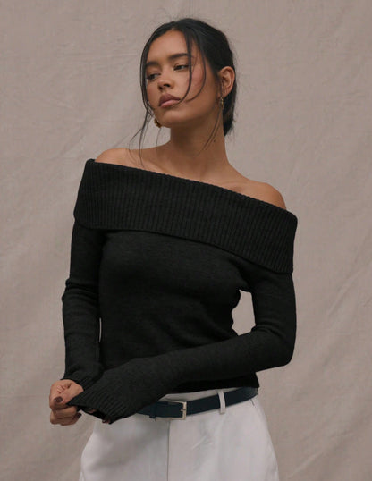 Figure-flattering slimming short-length long-sleeve top by My Store