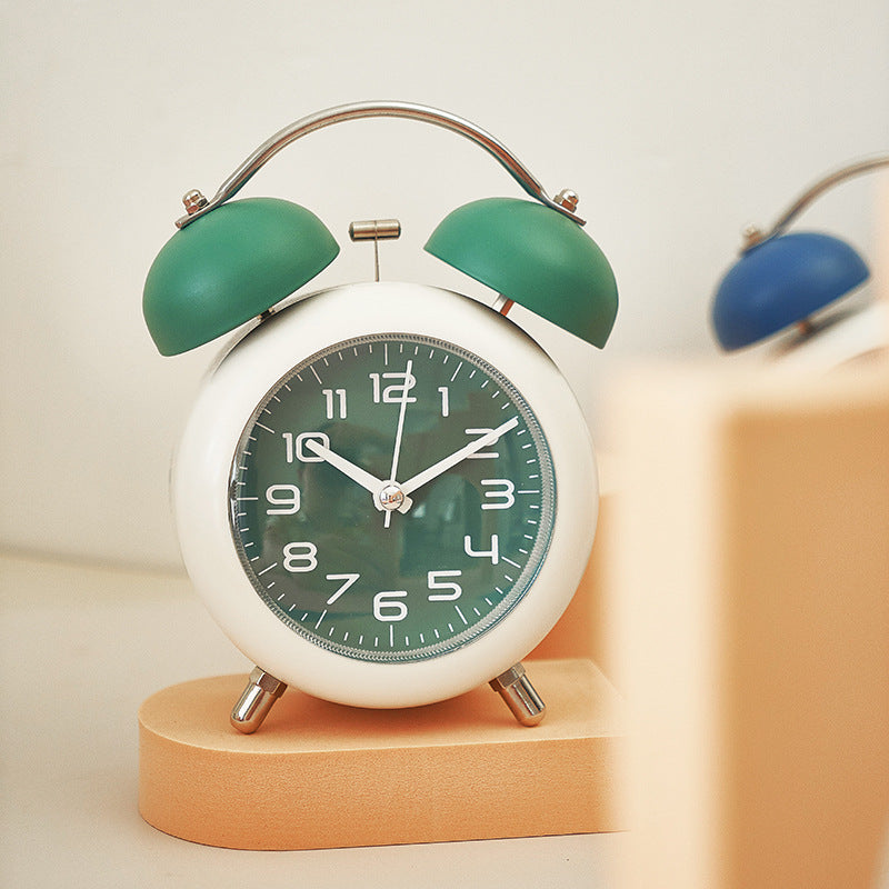Large size mechanical metal alarm clock with twin bells and analog face