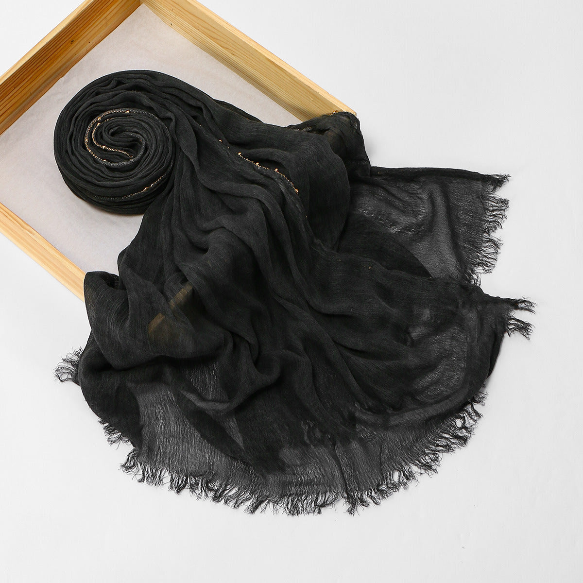 Rayon crinkle long scarf with chain pattern and fringed edges, cross-border arrival design