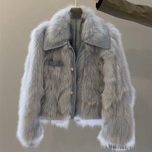 Women's fashion personality fur coat with a sophisticated silhouette and soft textured finish
