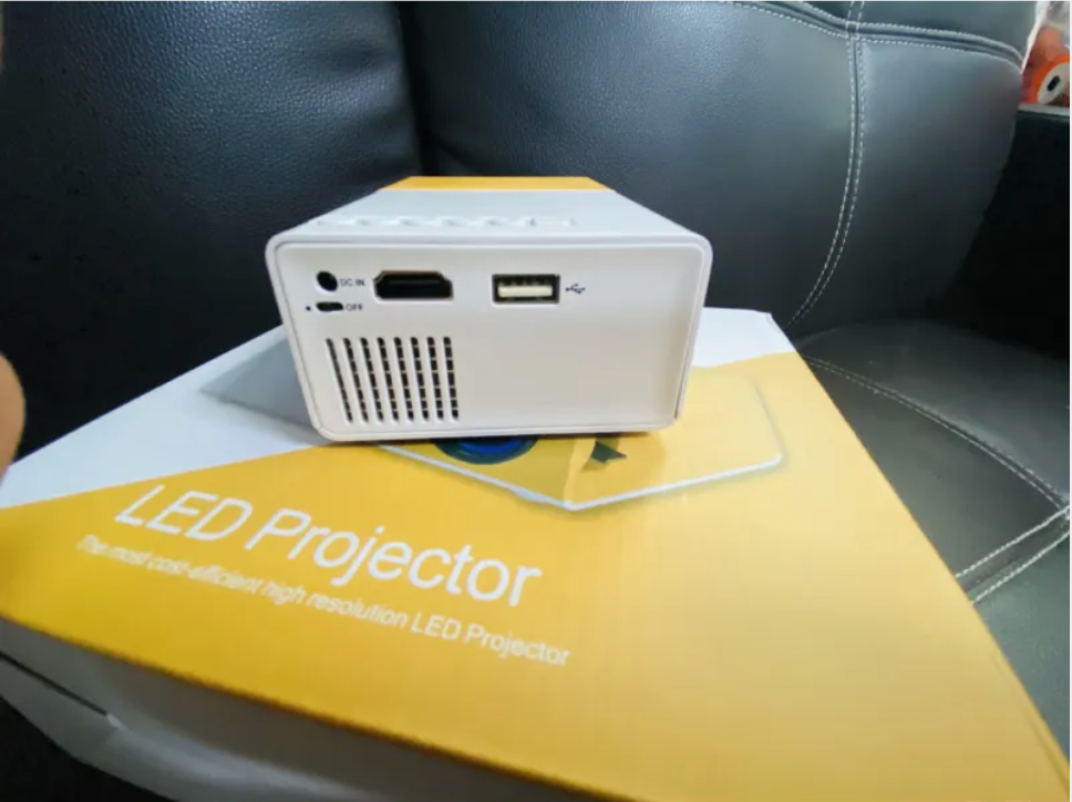 CinemaLite Home Projector