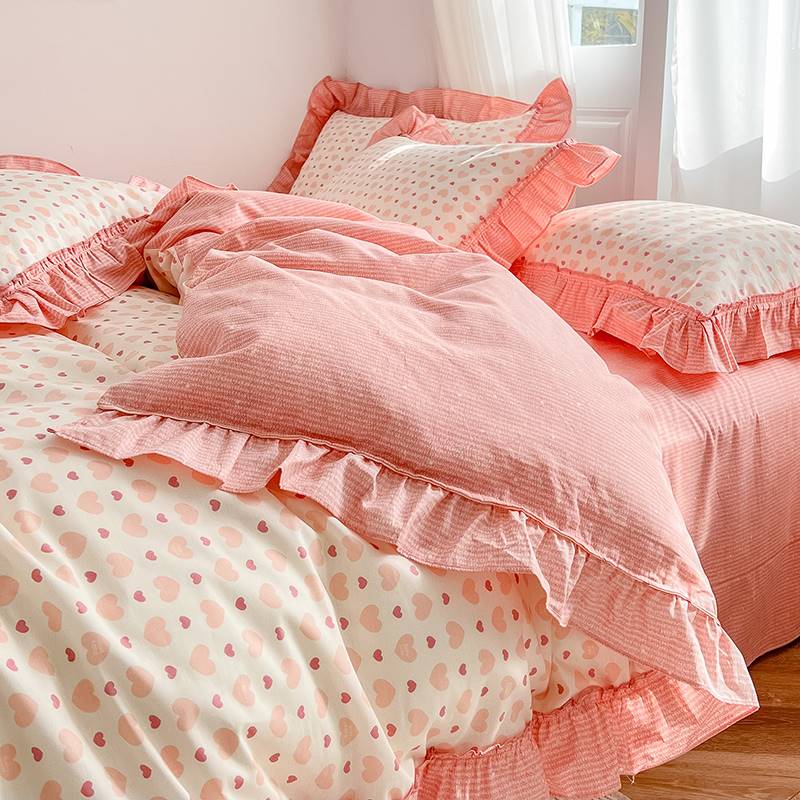 Spring and autumn girl bedding set of three with colorful broken pattern sheet and quilt cover