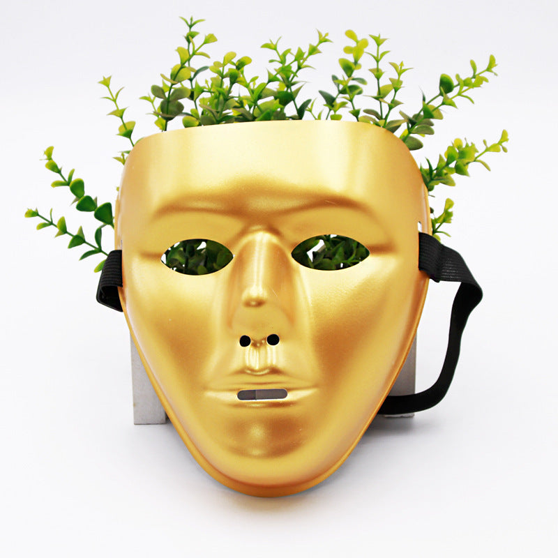 Men's and women's Halloween mask in a spooky design, suitable for costume parties