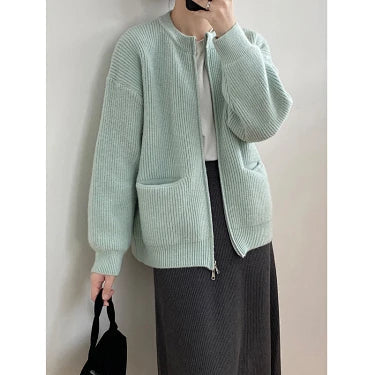 Women's laid-back style zip-up sweater coat with long sleeves and relaxed fit