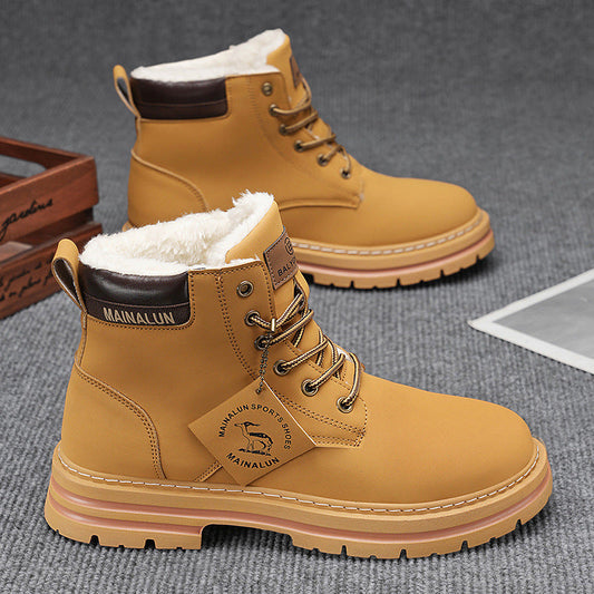 Men’s snow boots with warm fleece lining for winter wear