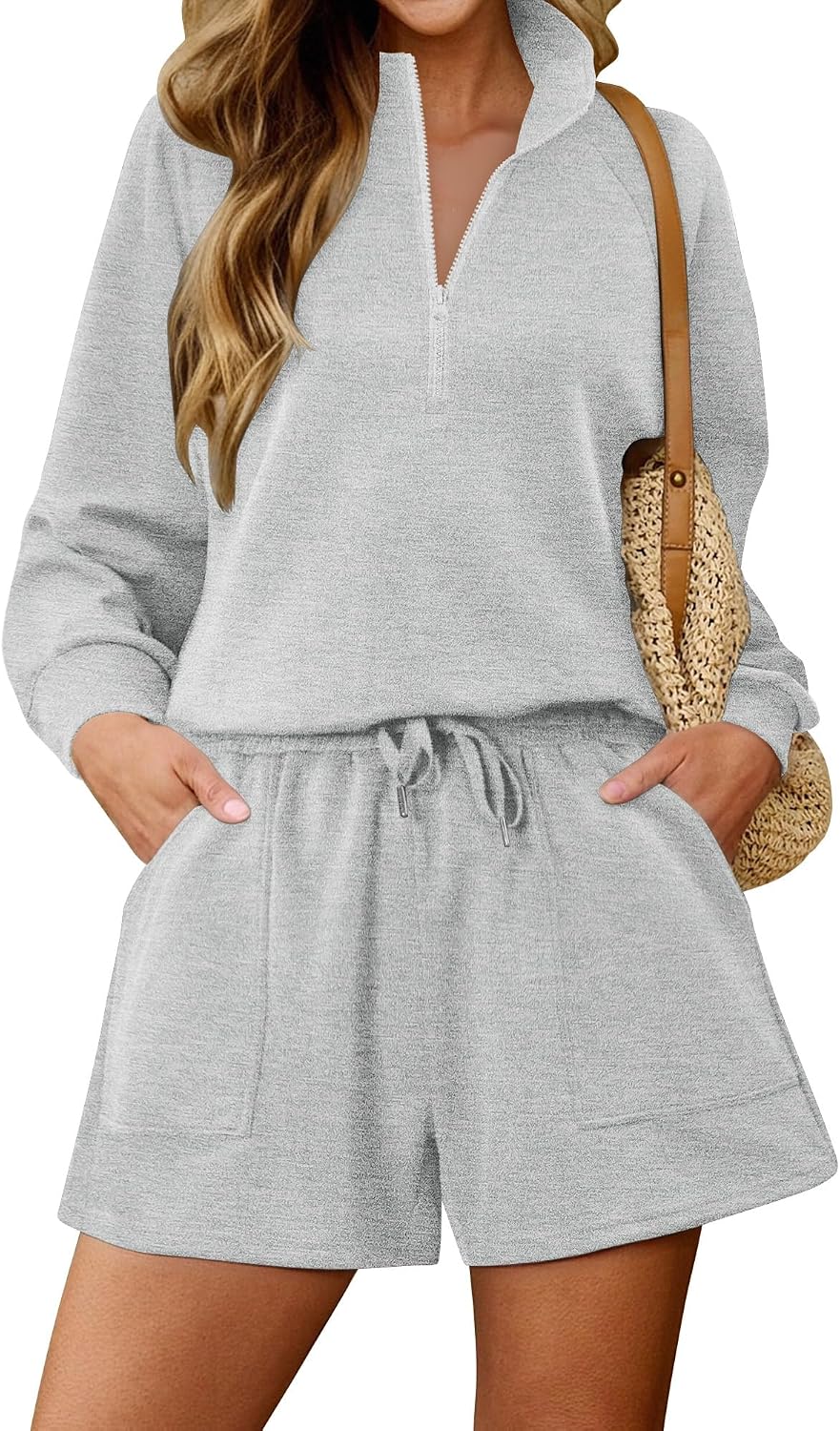 KISSMODA women's lounge set with matching sweattop and shorts, comfortable casual outfit for relaxing or lounging at home.