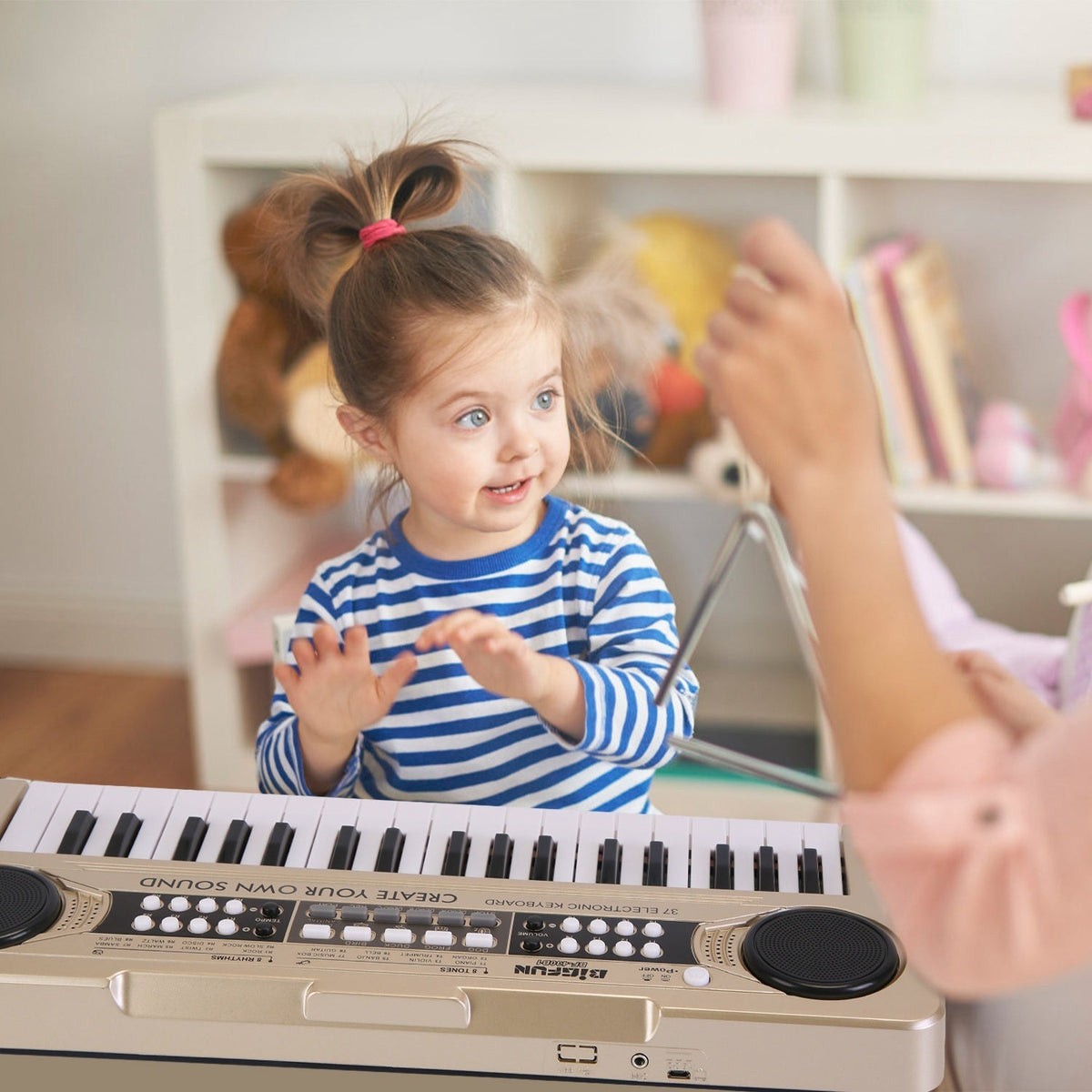 GBruno 37-key digital electronic keyboard with microphone, colorful kids' musical instrument suitable for children ages 3-10.