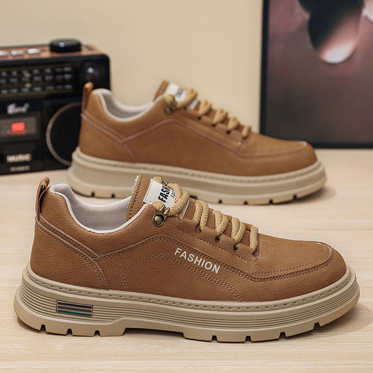Breathable summer men's skate shoes with thick soles, sports-casual flat design, and trendy sneaker styling
