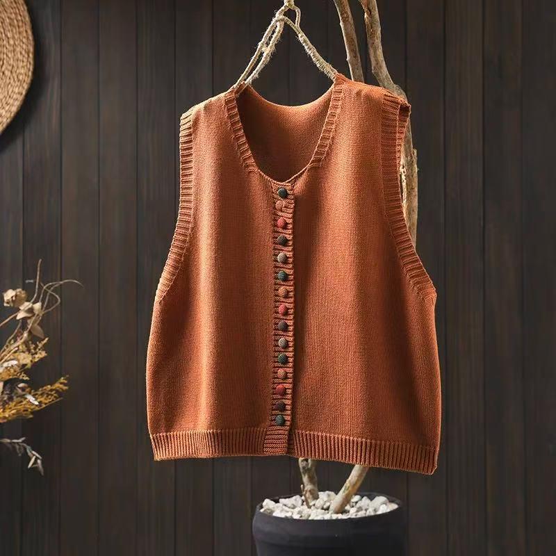 Colored button cotton thread knitted vest with front buttons and textured knit detailing
