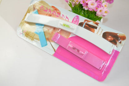 Bang trimmer ruler haircut splint for precise fringe trimming, shown in a clear product view