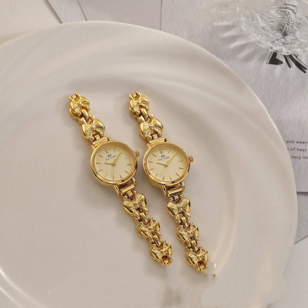 Women's French retro style watch with classic vintage-inspired design