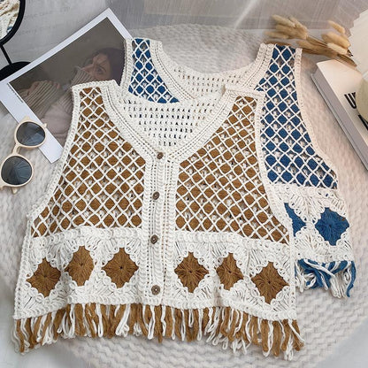 Vintage women's diamond-pattern knitted vest with tassel trim