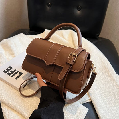 Chic Designer Women's Shoulder Bag - Summer 2023 Style