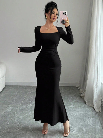 Elegant women's tight elastic fishtail long dress with long sleeves in European and American fashion style