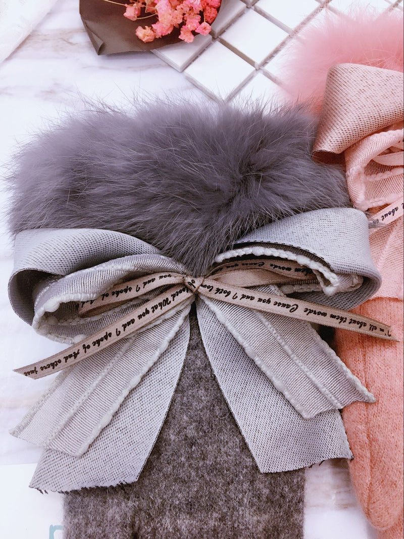 Cute thickened warm touch screen finger gloves in a cozy knit design