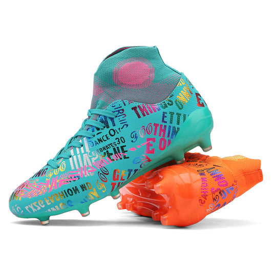Men's breathable soccer shoes, large size, fashion design with broken nail detailing񎟿