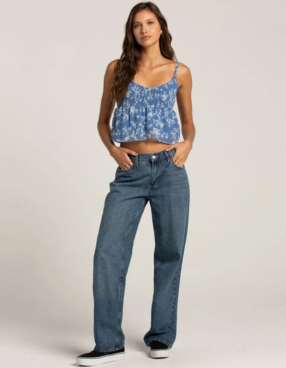 Women's casual versatile printed camisole top on a model, featuring a sleeveless design and patterned fabric