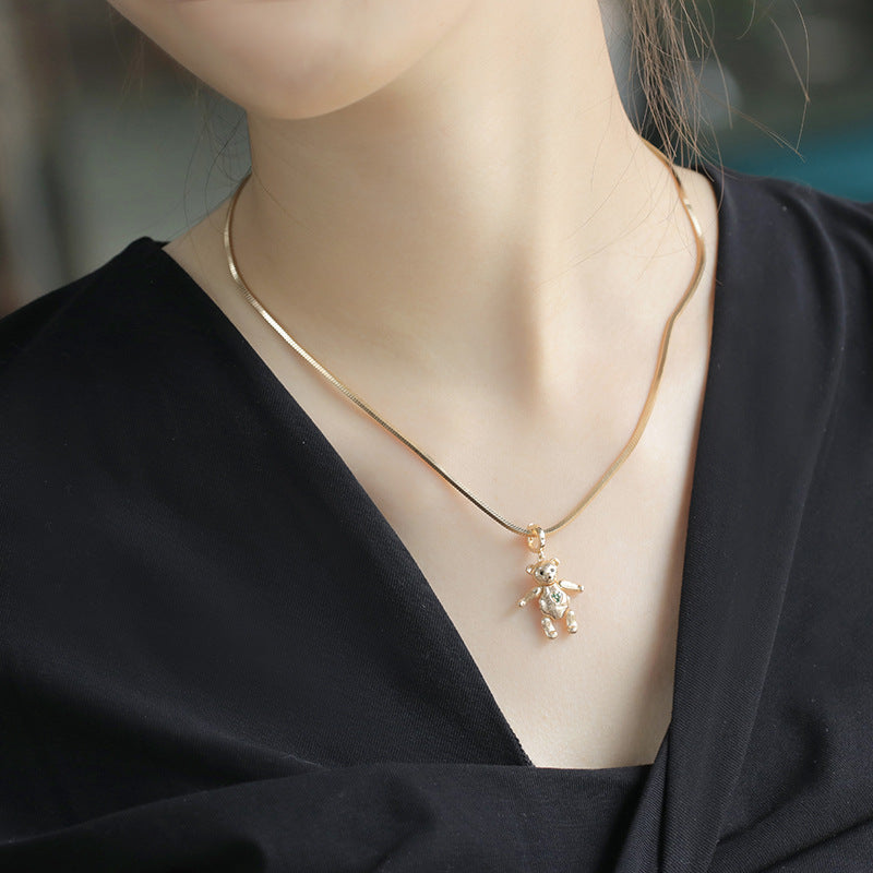 Cute bear pendant necklace, fashionable new design by My Store