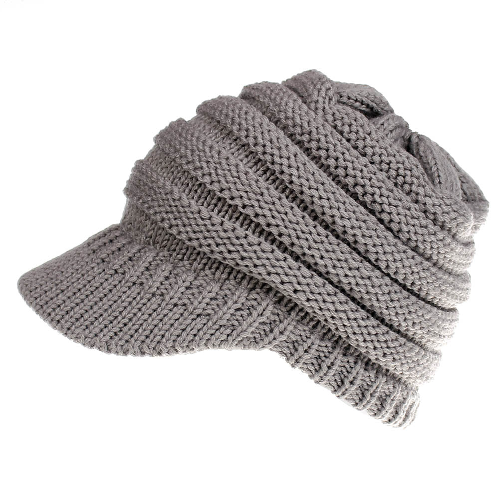 Women’s ponytail beanie, soft knitted autumn winter hat in warm black fabric with a back opening for hair乱子伦