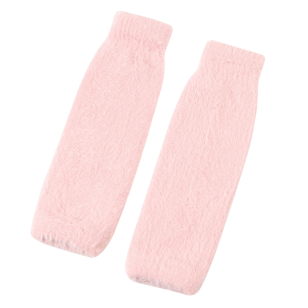 Women's plush half-finger gloves, versatile warm fingerless design in soft fabric
