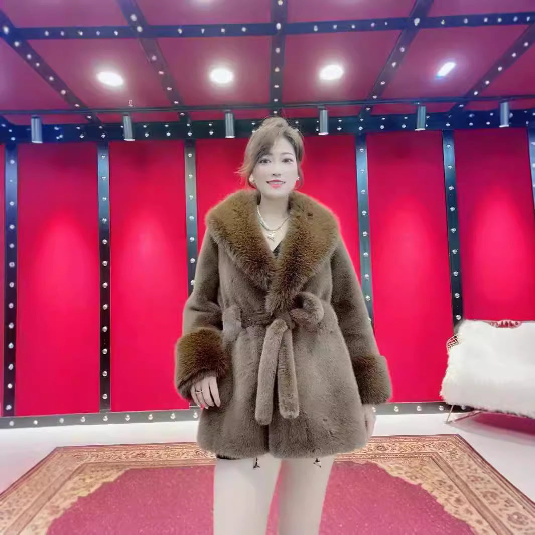 Women's winter fur coat in a classic design by My Store