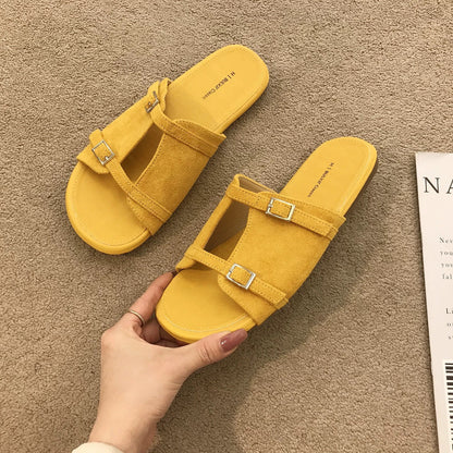 Summer outdoor retro flat-heeled sandals in a new style by My Store