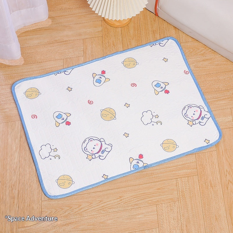 Pet sofa cooling ice silk temperature-lowering sleeping mat close-up