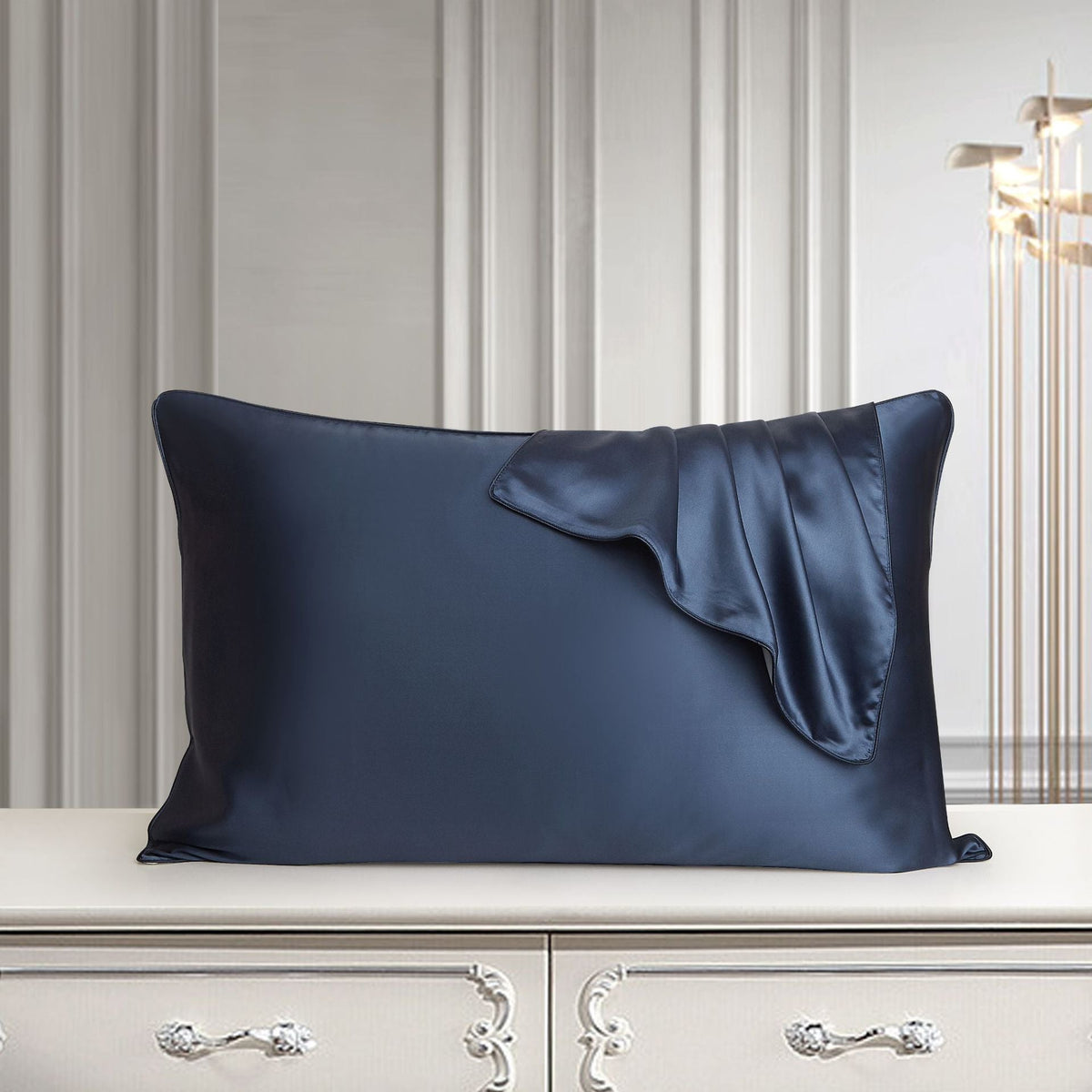 Pure silk pillowcase with smooth natural silk fabric, shown in a close-up product view