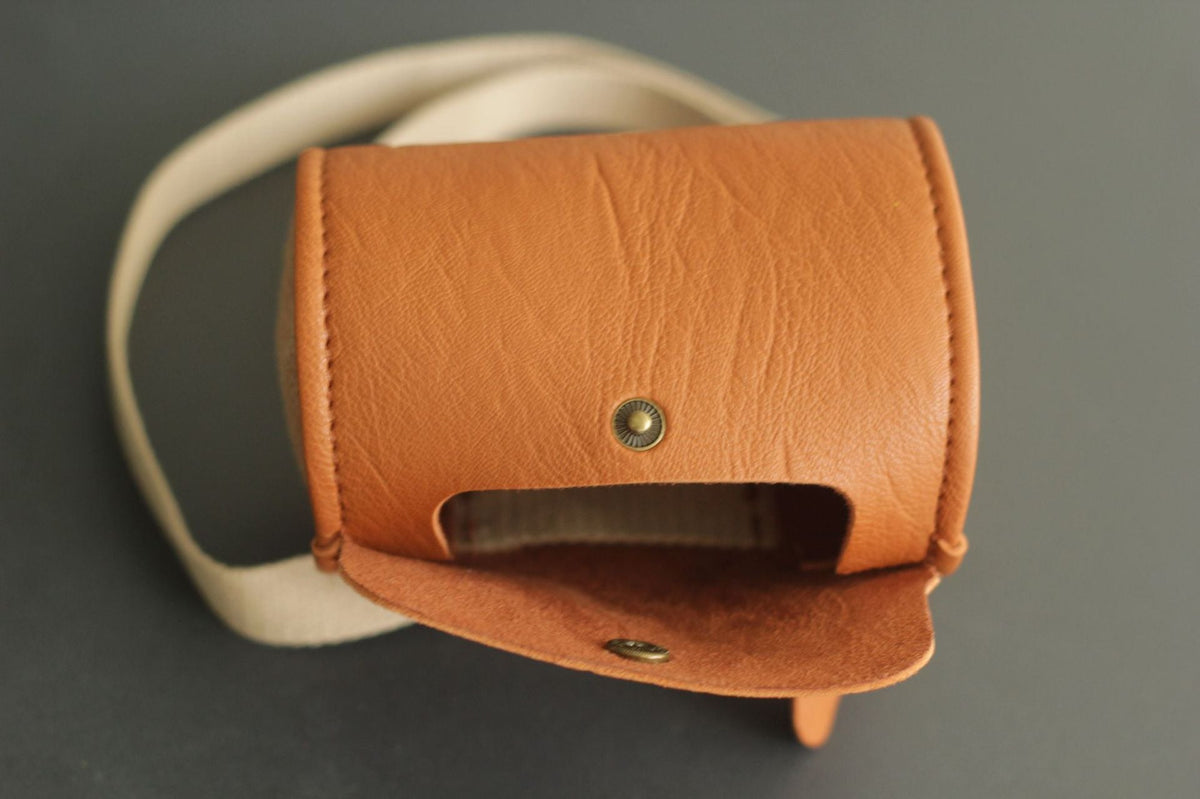3D rabbit bucket crossbody children's waist bag in a playful bunny design