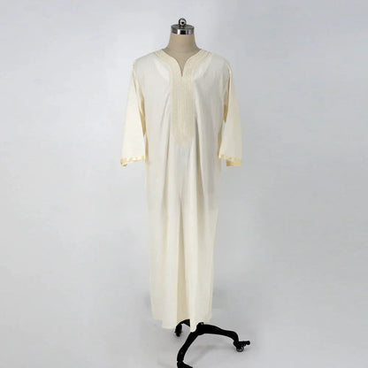 Ethnic style loose casual white Muslim robe with detailed embroidery