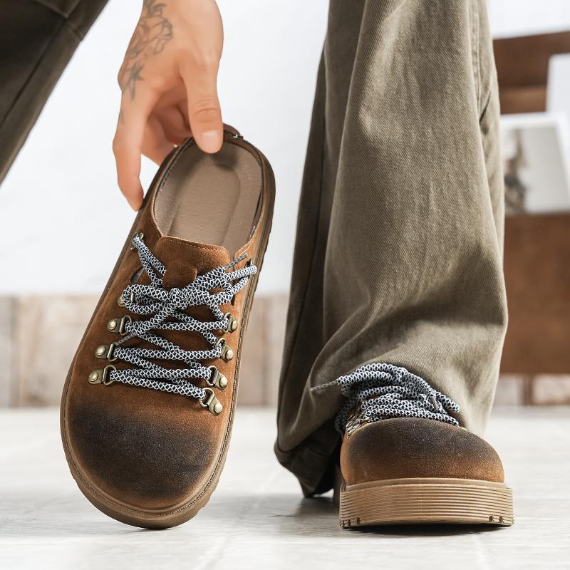 Lazy Boken half-shoes for men in a classic slip-on style, shown from the side