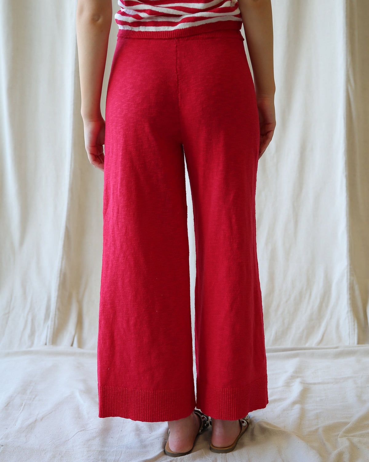 Downeast Round Trip Pant in neutral fabric, showing a relaxed fit and classic design with side pockets on a mannequin.