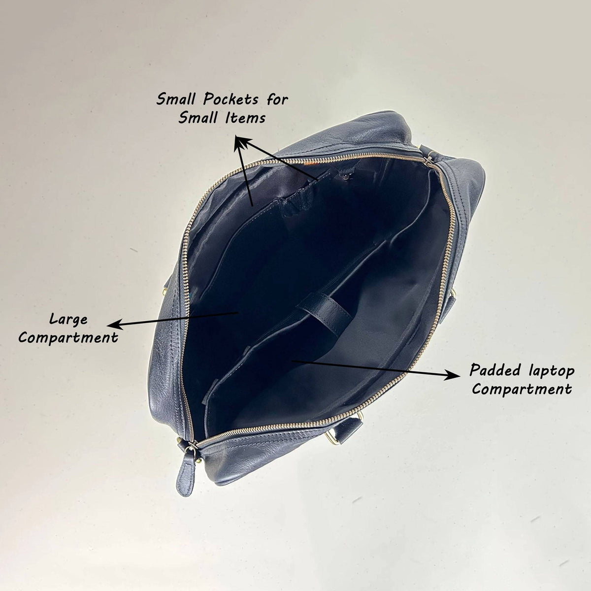 The Signature Messenger Bag Men Black