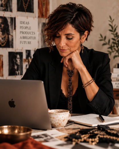 Business Clinic consultation session with Claudia De Rosa Jewelry, featuring professional jewelry advice and expert guidance.