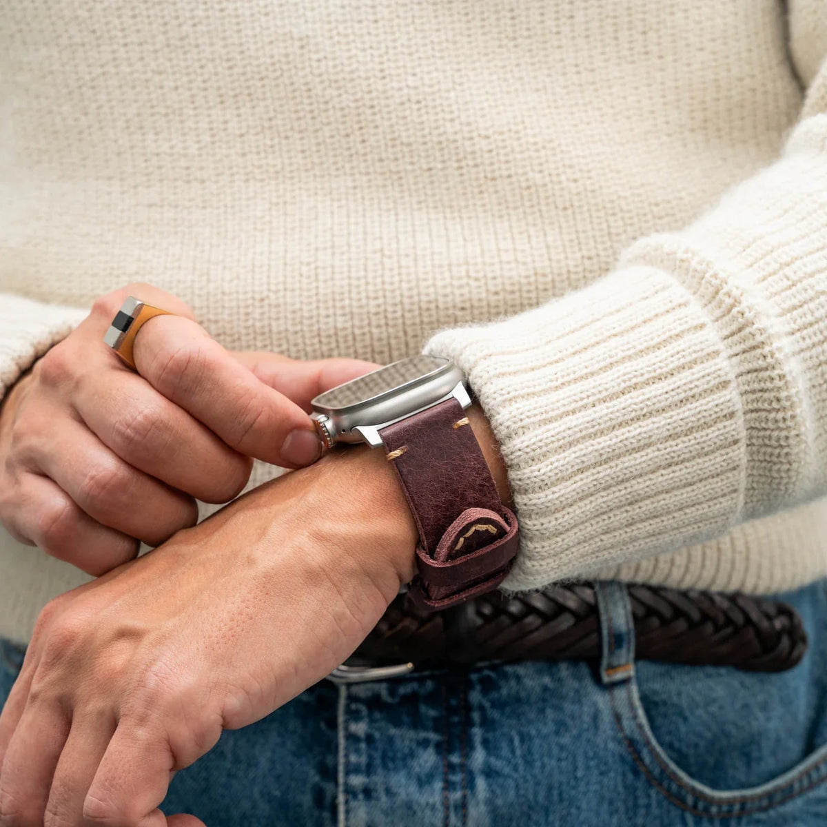 Red leather strap R01 by Robust with titanium accents, featuring a sleek design for watches or accessories.
