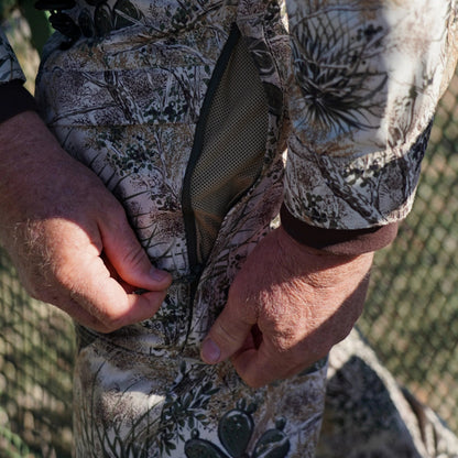 GameGuard Guía Grande™ hunting pants showing durable fabric, multiple pockets, and a relaxed fit for outdoor outdoor hunting activities.