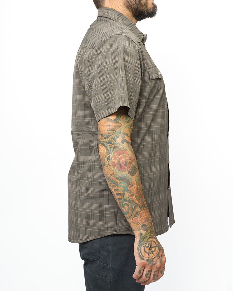 Off The Grid Surplus Deke SS Shirt in Beluga Brown, short sleeve casual shirt with a relaxed fit and button-up front.